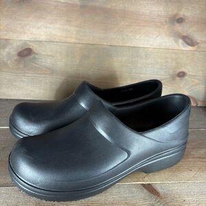 crocs neria pro ii womens size 8 shoes black rubber slip resistant work clogs
